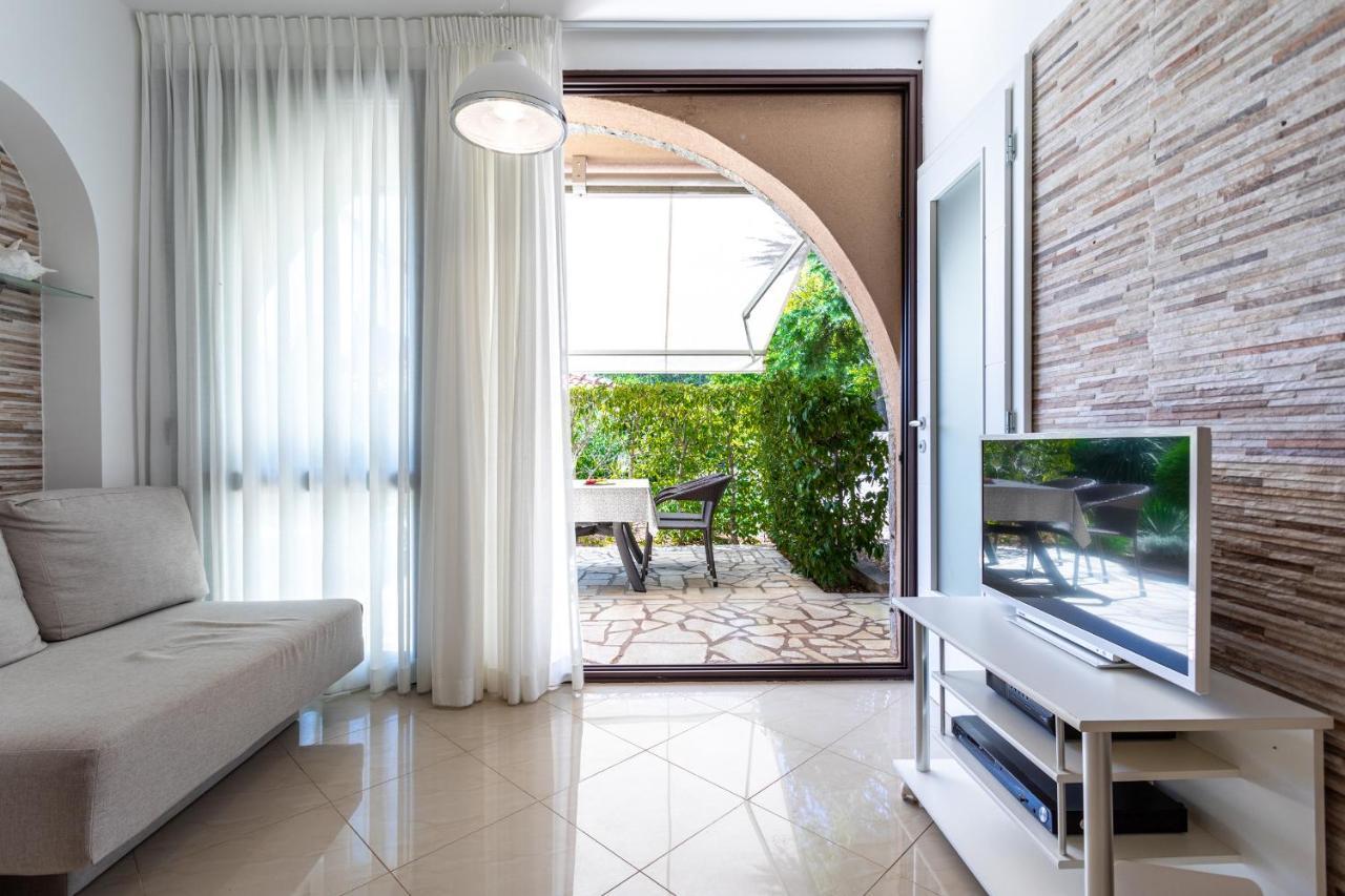 Apartments House Barbara Корнич Екстер'єр фото