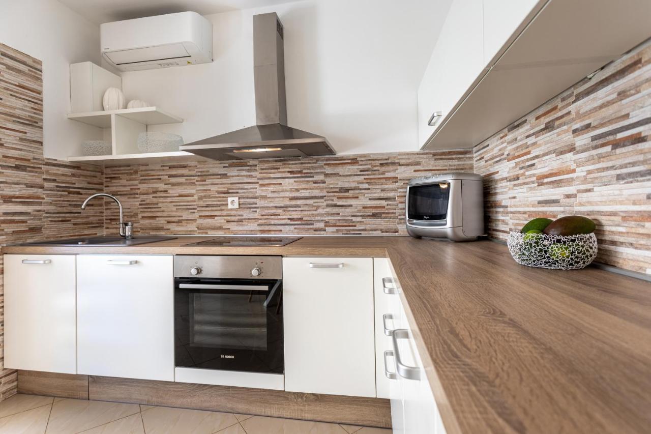 Apartments House Barbara Корнич Екстер'єр фото