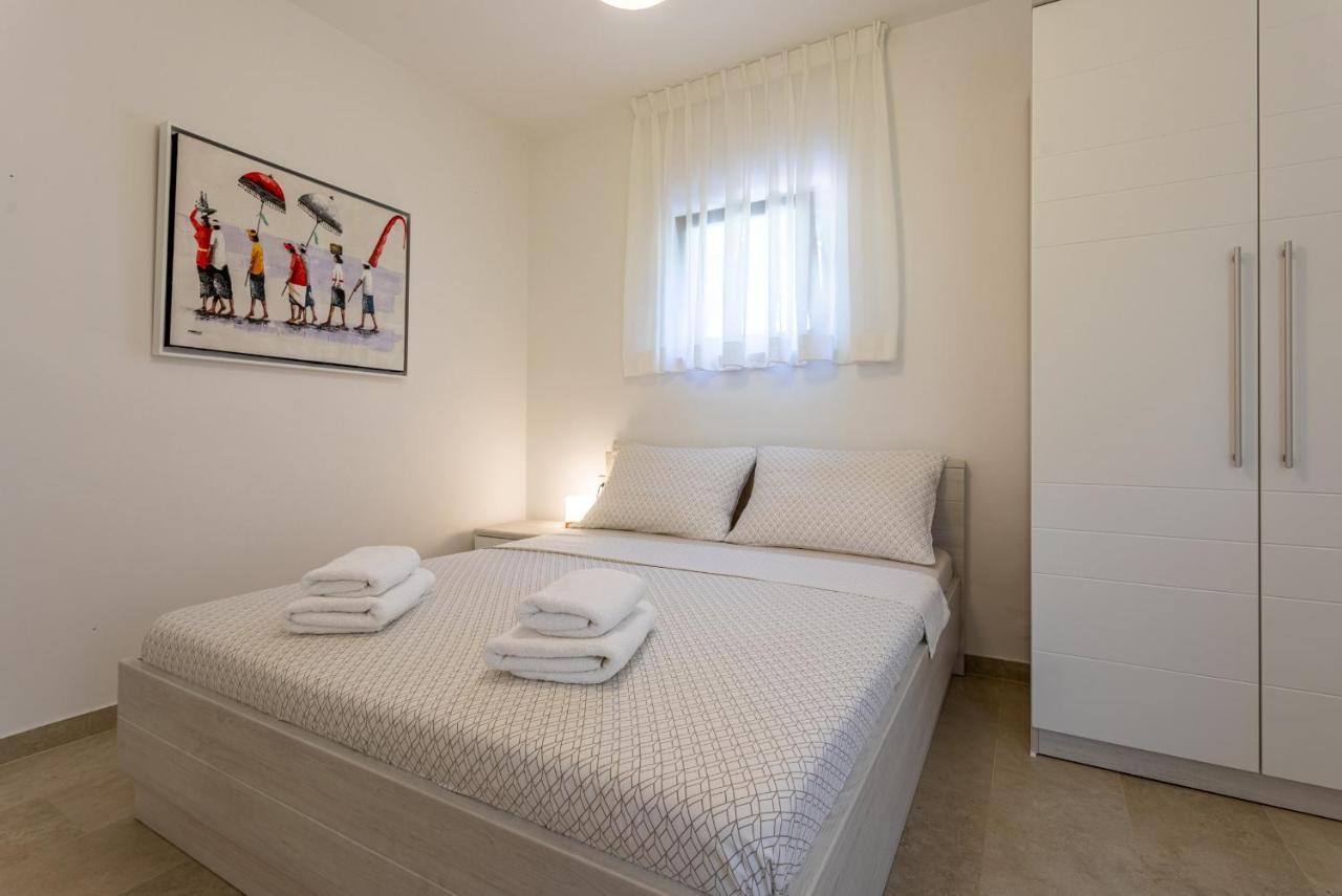 Apartments House Barbara Корнич Екстер'єр фото